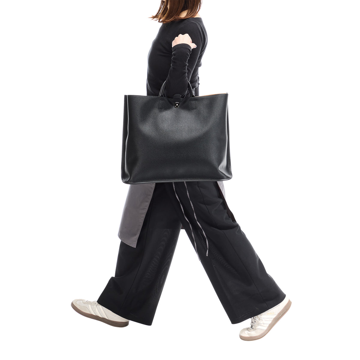 TOTE SQ